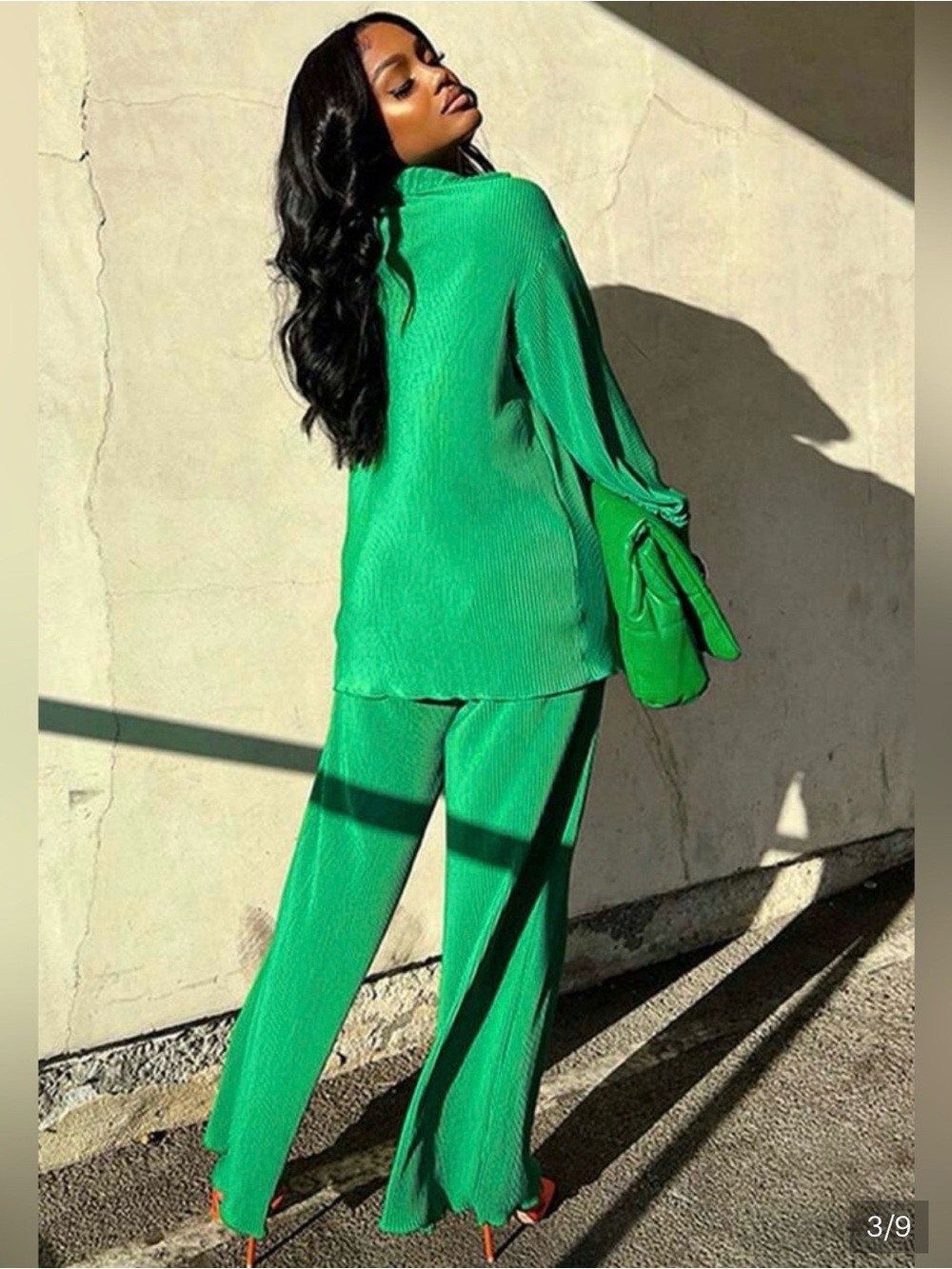 Green Pleated Wide-Leg Pants - Women